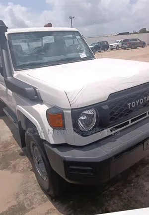 New Toyota Land Cruiser 79 Series 2025 White