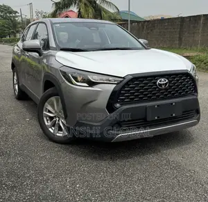 Toyota Corolla Cross LE 2025 Gray