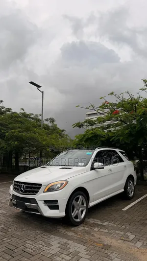 Mercedes-Benz M Class ML350 4dr SUV (3.5L 6cyl 7A) 2015 White
