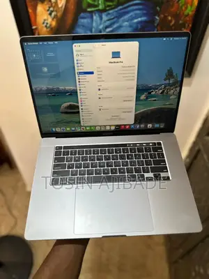 Laptop Apple MacBook Pro 2019 16GB Intel Core i7 SSD 512GB