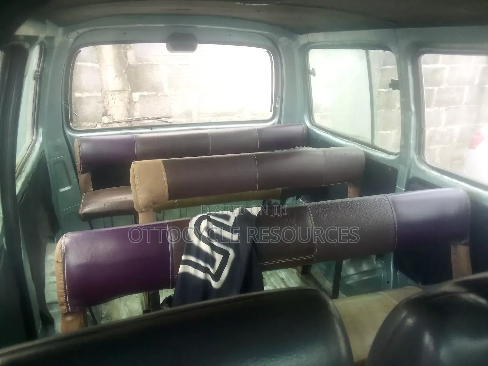 Toyota HiAce 2004 White