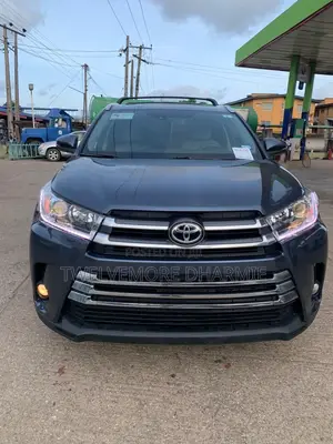Toyota Highlander Limited V6 4x4 (3.5L 6cyl 6A) 2016