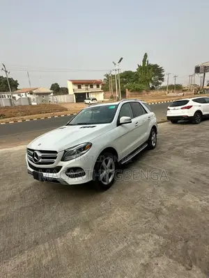 Mercedes-Benz GLE-Class GLE 350d 4MATIC 2017 White