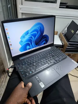 Laptop Lenovo Ideapad 3 16GB Intel Core i7 SSD 512GB