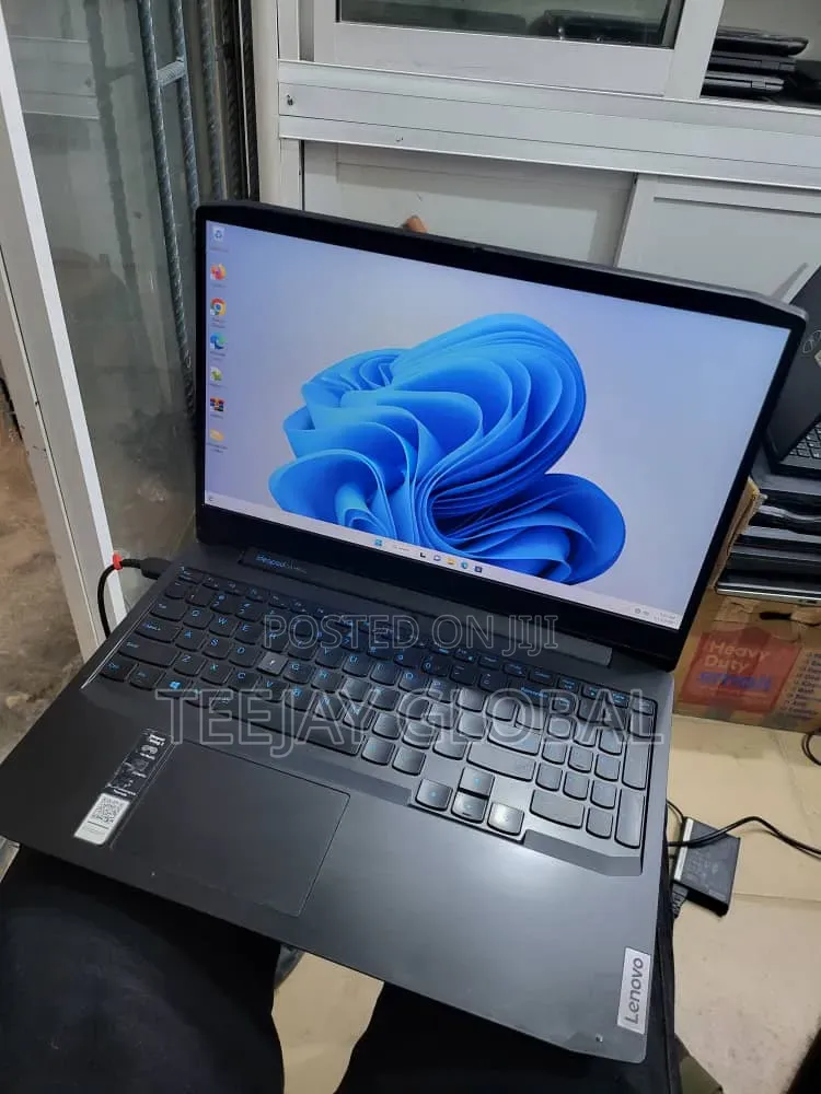 Laptop Lenovo Ideapad 3 16GB Intel Core i7 SSD 512GB