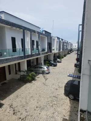 Studio Apartment in Ikota for rent
