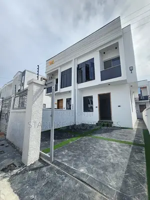 3bdrm Duplex in Ikota for sale