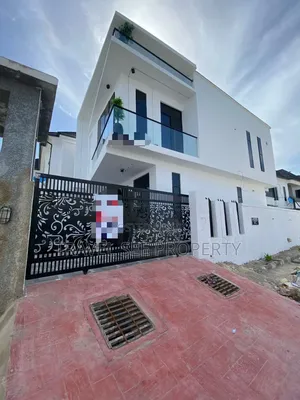 Furnished 4bdrm Duplex in Private Estate Lekki for sale
