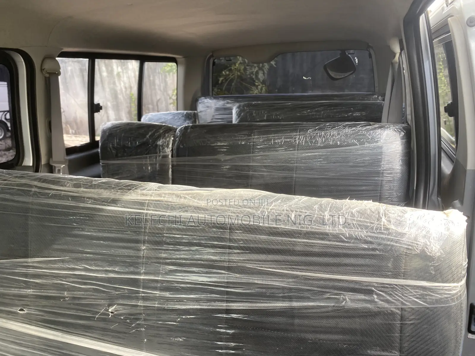 Toyota HiAce 2011 Silver
