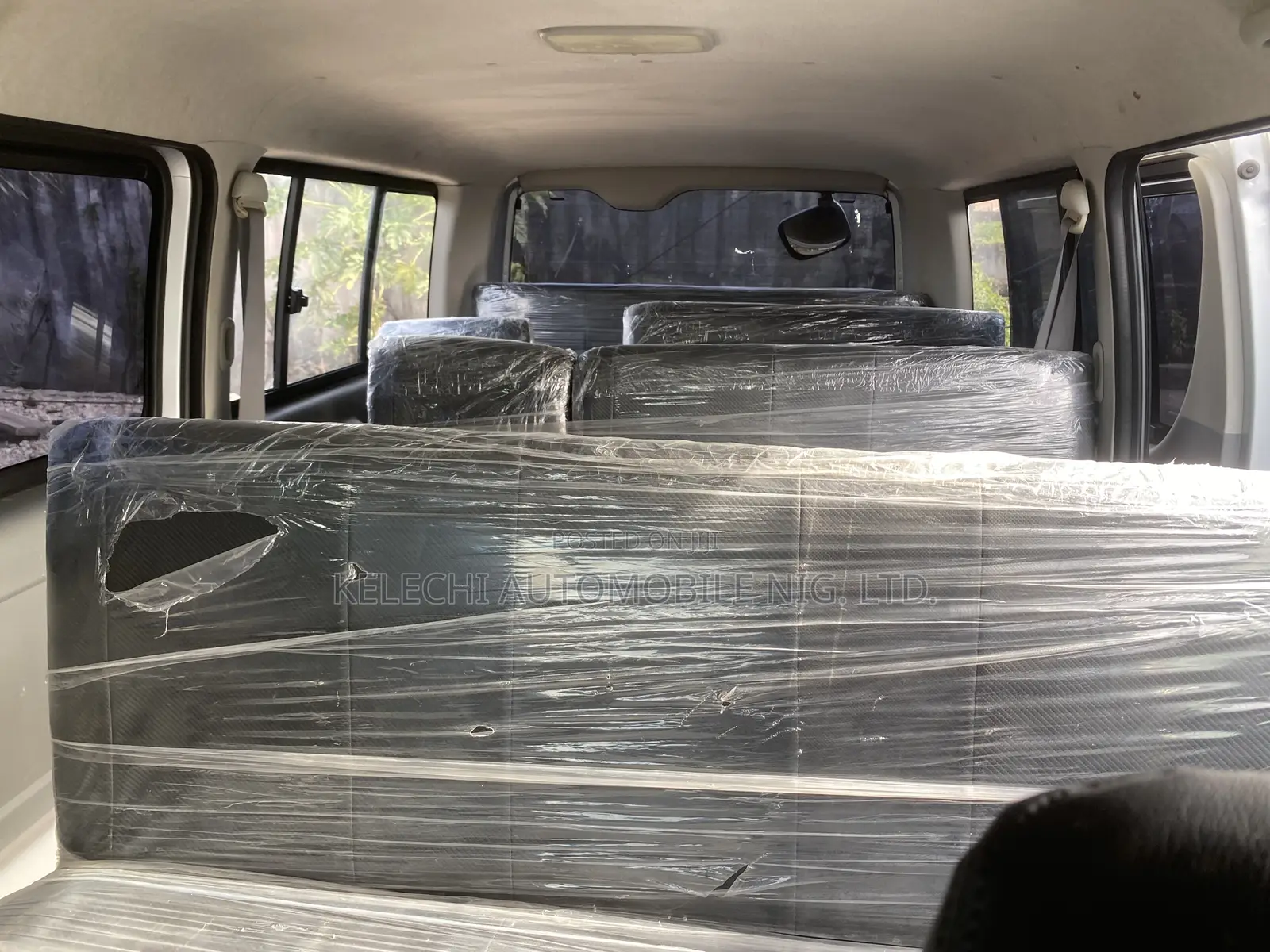 Toyota HiAce 2011 Silver