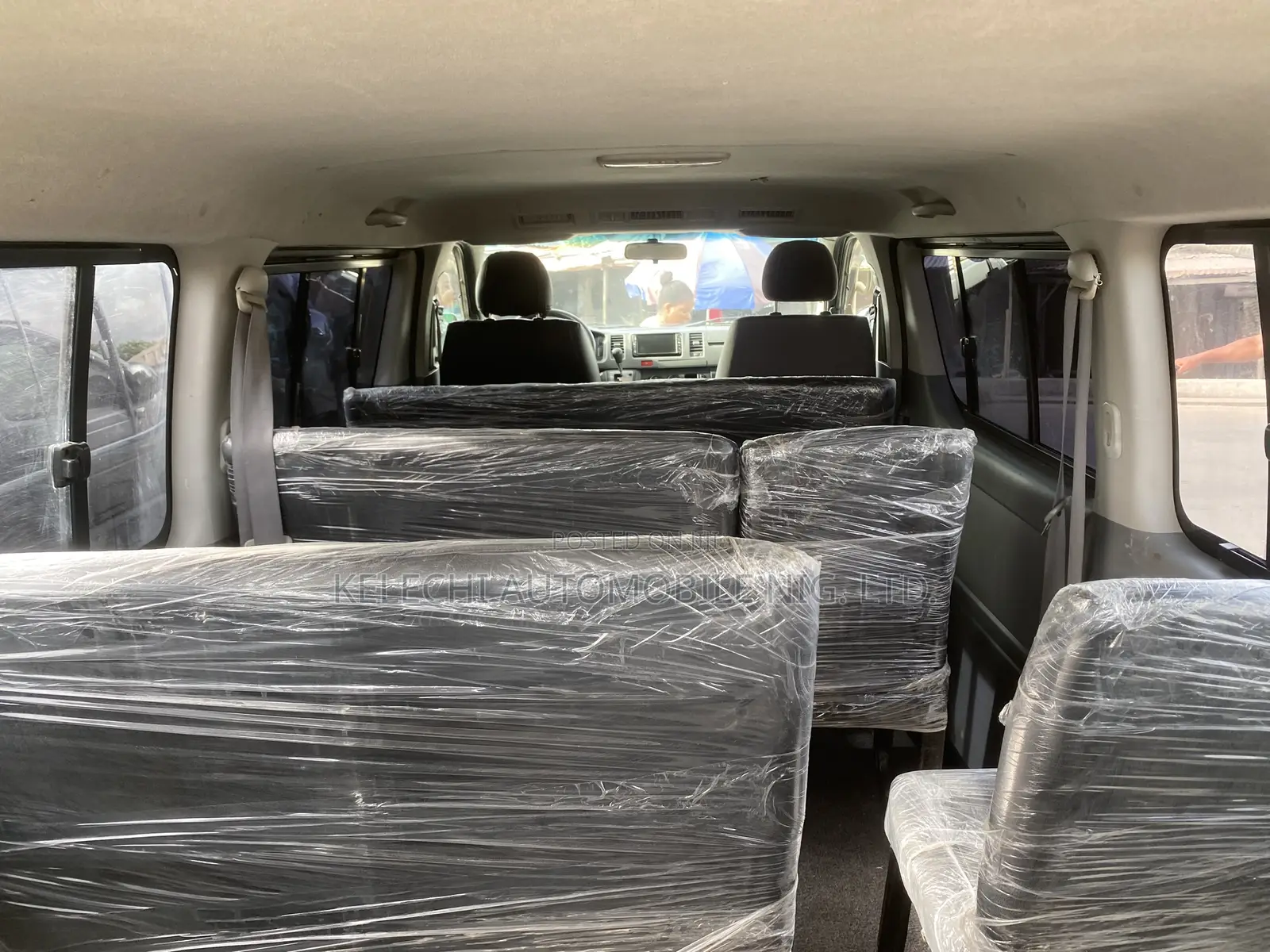 Toyota HiAce 2011 Silver