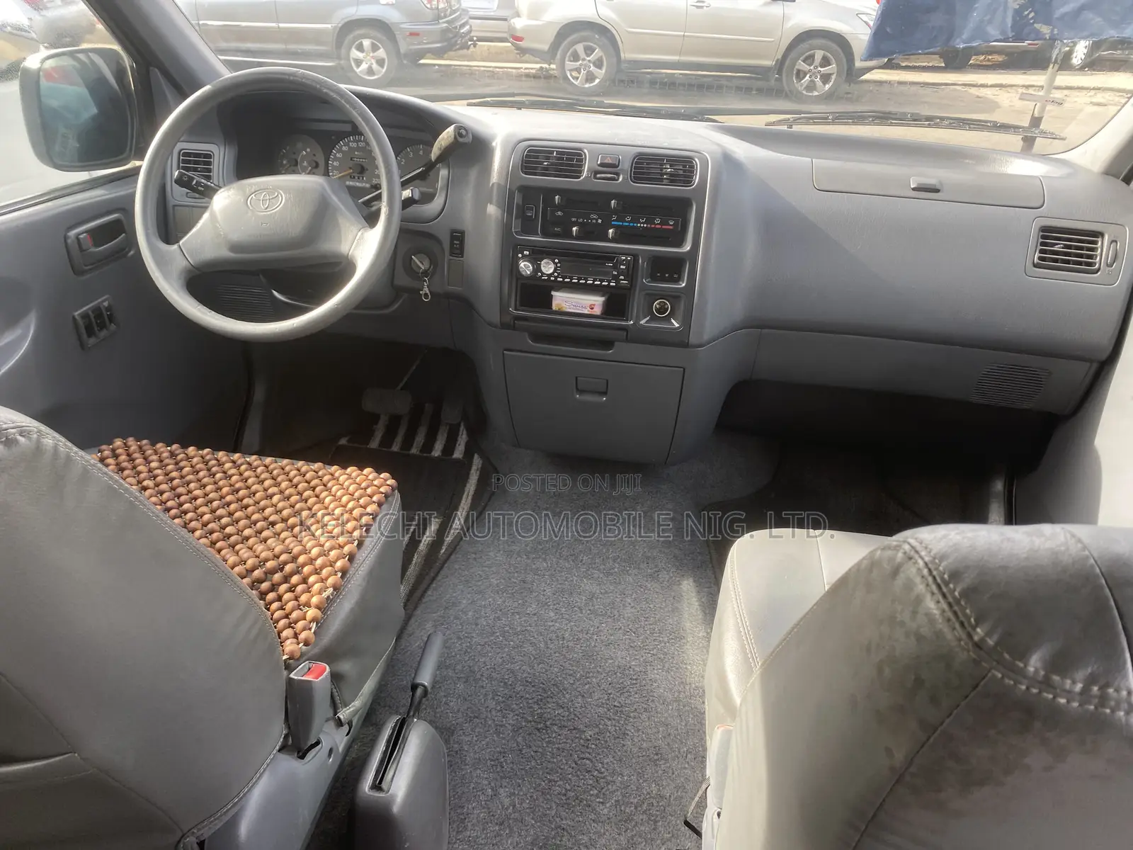 Toyota HiAce 2004 Grey