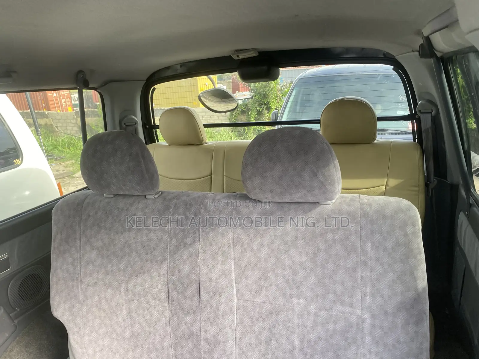 Toyota HiAce 2004 Grey