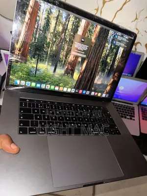 Laptop Apple MacBook Pro 2018 32GB Intel Core i7 SSD 512GB