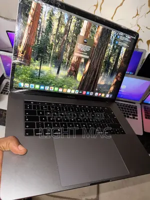 Laptop Apple MacBook Pro 2018 32GB Intel Core i7 SSD 512GB