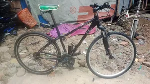 Size 28 Aluminum High Brid Bike
