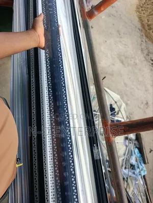 Magnetic Track Rail