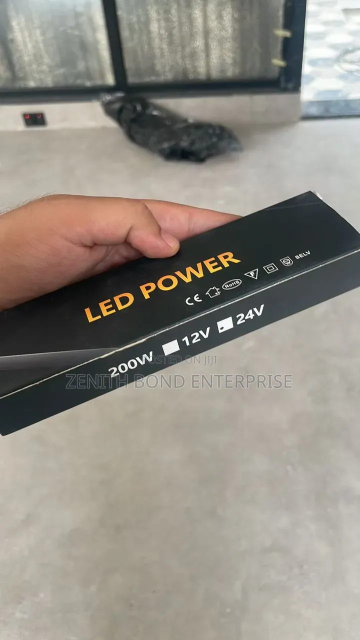 Magnetic Track Light