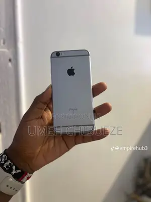 Apple iPhone 6s 64 GB Silver