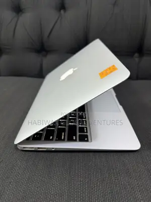 Laptop Apple MacBook Air 2015 8GB Intel Core i7 SSD 128GB