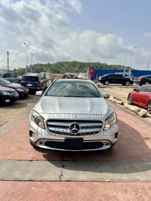 Mercedes-Benz GLA 250 2016 Silver
