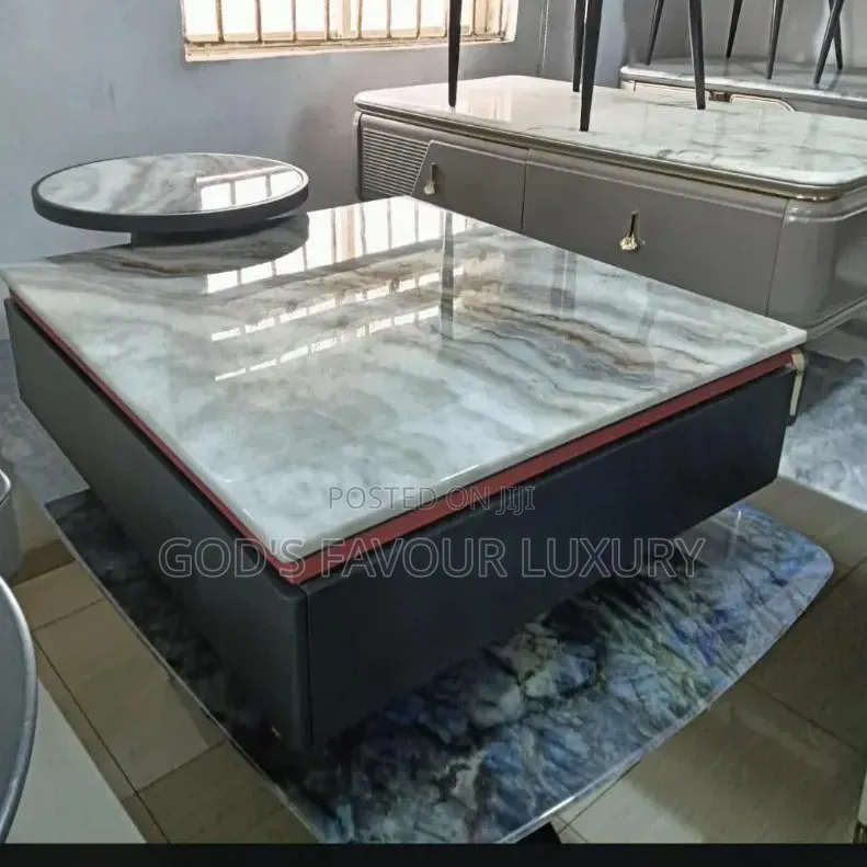 Mordern Set of Coffee Table