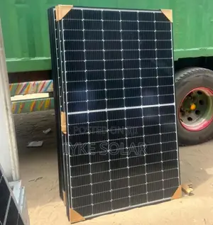 550watts Jinko Panel 120cells