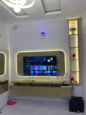 Simple Tv Console
