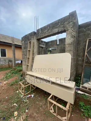 Simple Tv Console