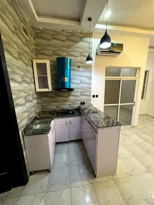 Mini Flat in Chevron for rent