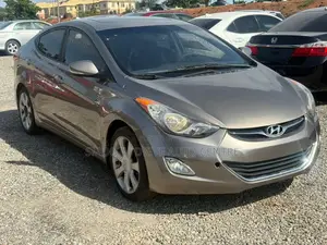 Hyundai Elantra Limited Sedan FWD (1.8L 4cyl 6A) 2013 Gray
