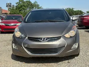 Hyundai Elantra Limited Sedan FWD (1.8L 4cyl 6A) 2013 Gray