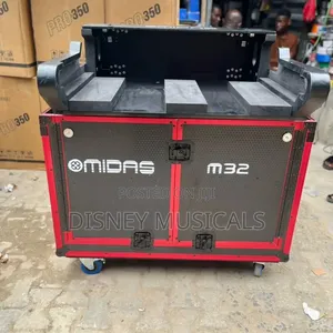 Midas M32 Flight Case