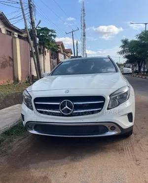 Mercedes-Benz GLA 250 2016 White