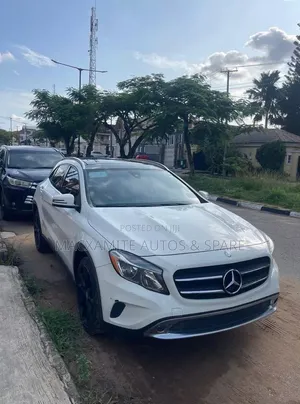Mercedes-Benz GLA 250 2016 White