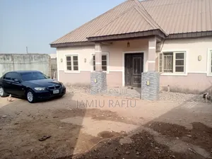 3bdrm Bungalow in Kaduna / Kaduna State for sale