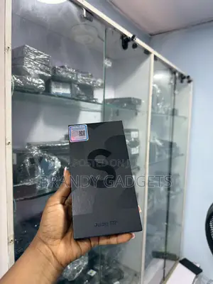 New Samsung Galaxy S22+ 5G 256 GB Black