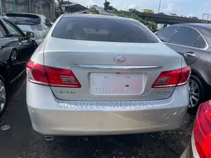 Lexus ES 350 2011 Silver
