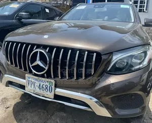 Mercedes-Benz GLC-Class 2018 Brown