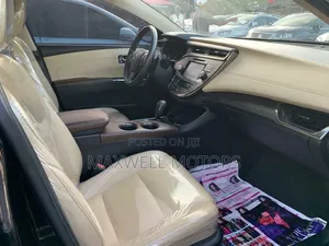 Toyota Avalon XLE Premium Sedan FWD (3.5L 6cyl 6A) 2017 Black