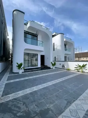 5bdrm Duplex in Ikate for sale