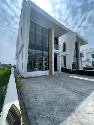 5bdrm Duplex in Ikota for sale
