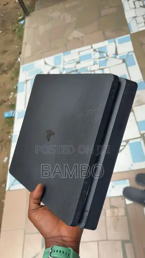 Ps4 Slim Console With 1pad Games