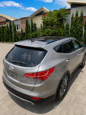 Hyundai Santa Fe 2015 Gray