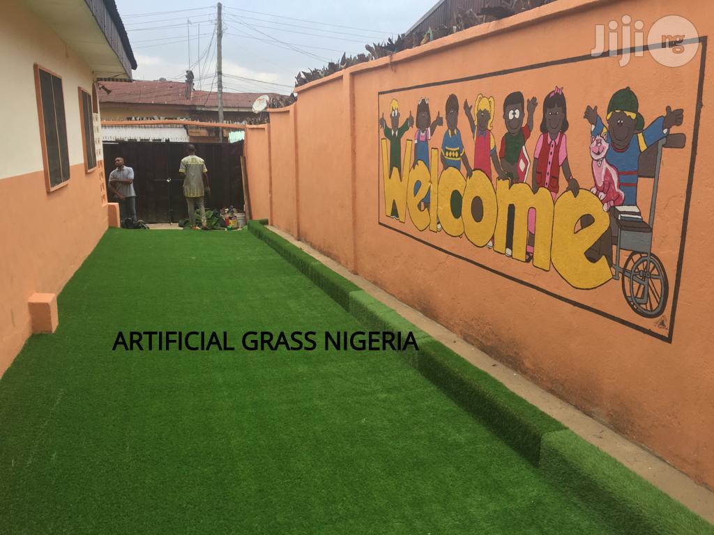 Artificial Grass for Schools/Homes/Gardens.(Free Delivery)
