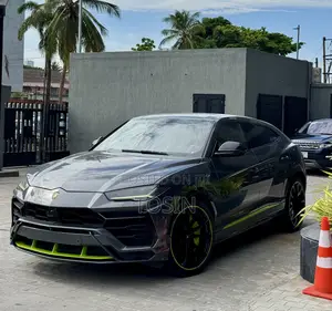 Lamborghini Urus 2021 Gray