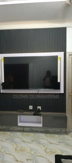 Tv Console With Beautiful Flutter Wall Design