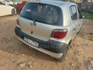 Toyota Yaris 1.4 2002 Gray