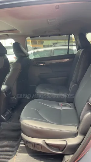 Toyota Highlander Limited 2022