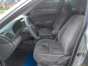 Toyota Camry 2004 Silver